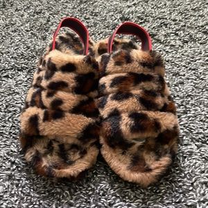 Girls fuzzy slippers